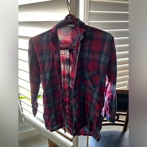 Flannel, Traditional. Red, Blue, White, Green Fitted Size Large good condition